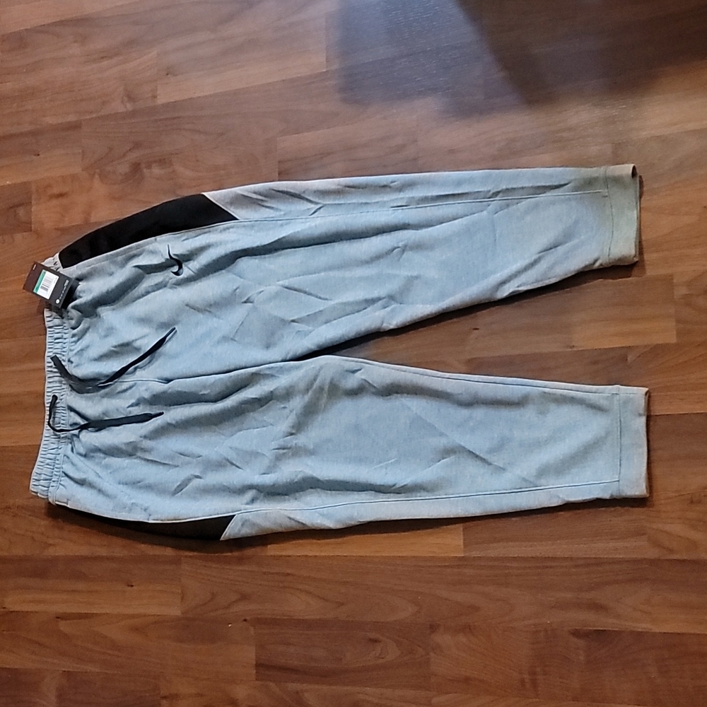 Nike sweatpants New with tags